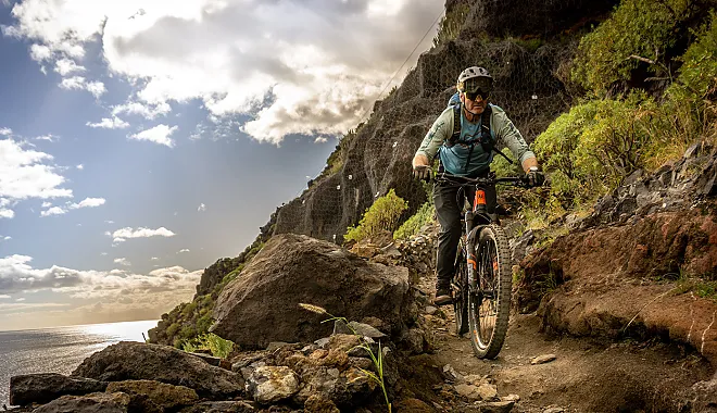 Mountainbike Enduro Tour: El Time E-MTB