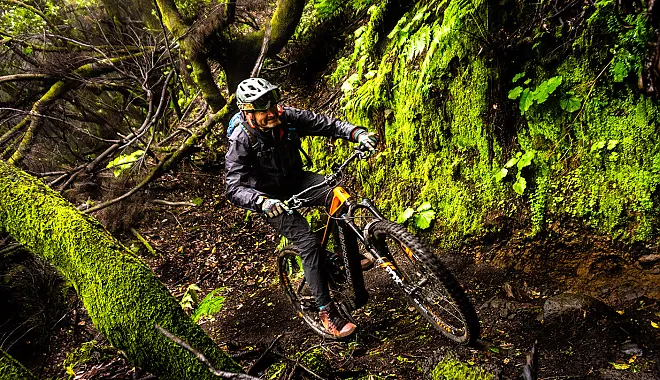 Mountainbike Enduro Tour: The Island