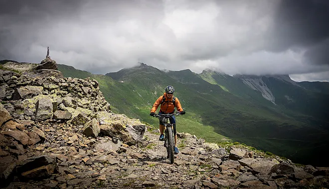Mountainbike Enduro Tour: Demutpassage & Monte Spina