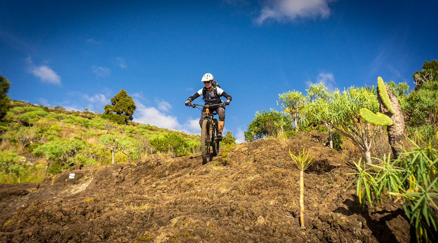 Typische Trails, hier auf Lava Stein
